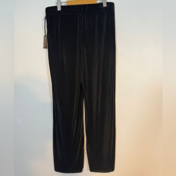Devoted Black Pleated Wide-Leg Pants - Size L - Picture 4 of 5